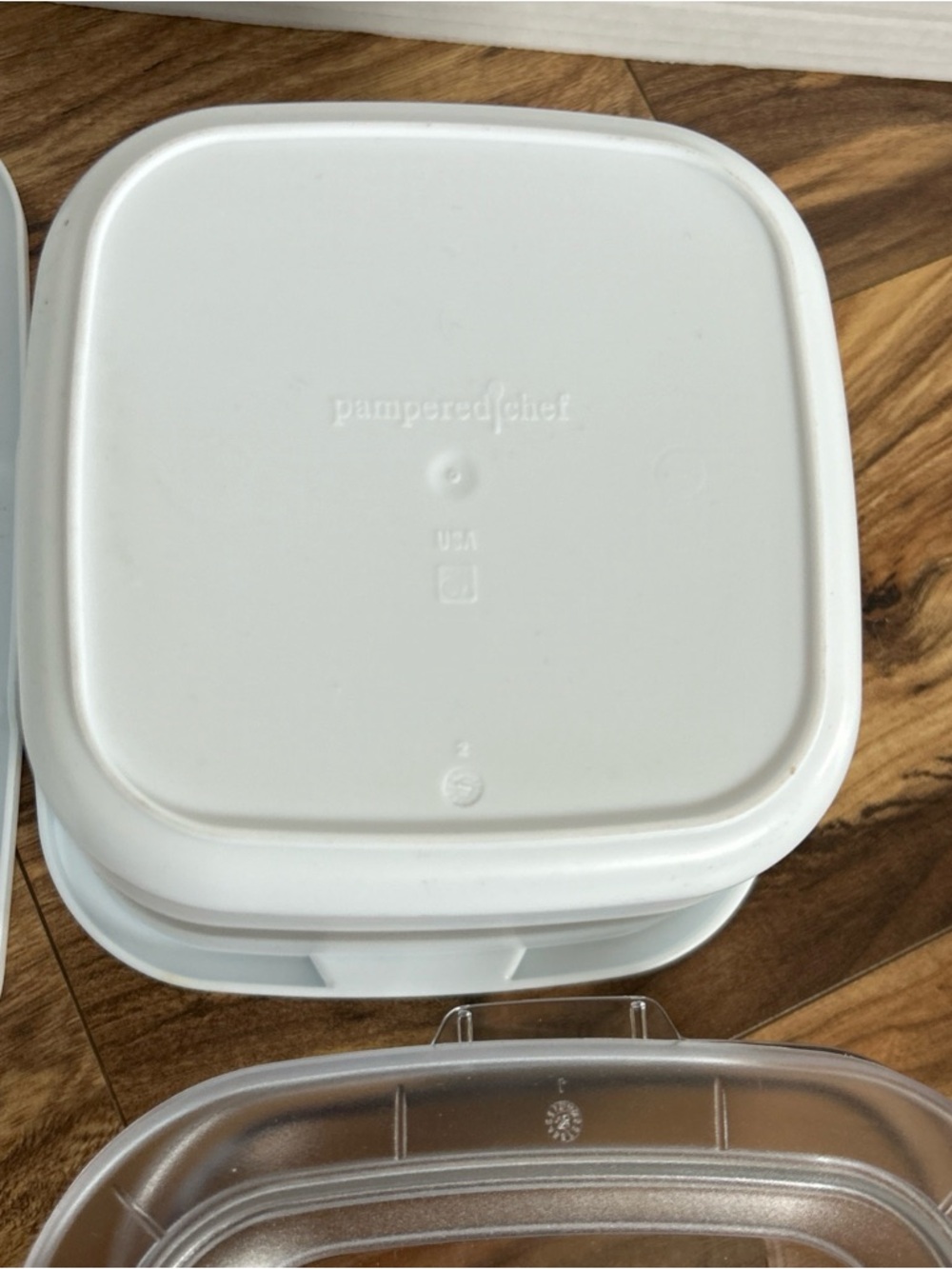 Pampered Chef Cool & Serve Containers 2.5 Qt & 1 Qt Set #100091 & # 100090 - Picture 4 of 8
